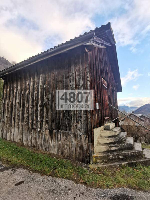 Terrain seul à Mieussy en Haute-Savoie (74) de 719 m² à vendre au prix de 165000€ - 3