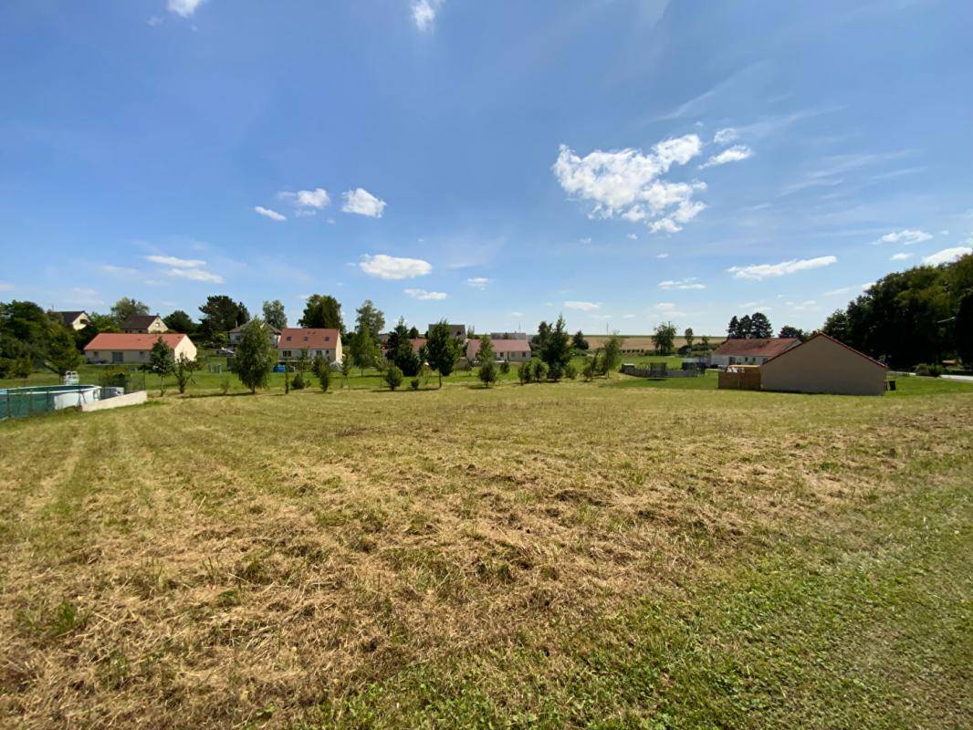 Terrain seul à Avançon en Ardennes (08) de 851 m² à vendre au prix de 53300€ - 1