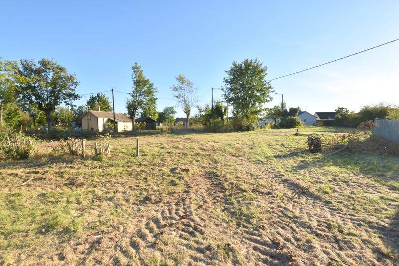 Terrain seul à Gueugnon en Saône-et-Loire (71) de 1007 m² à vendre au prix de 24000€ - 2