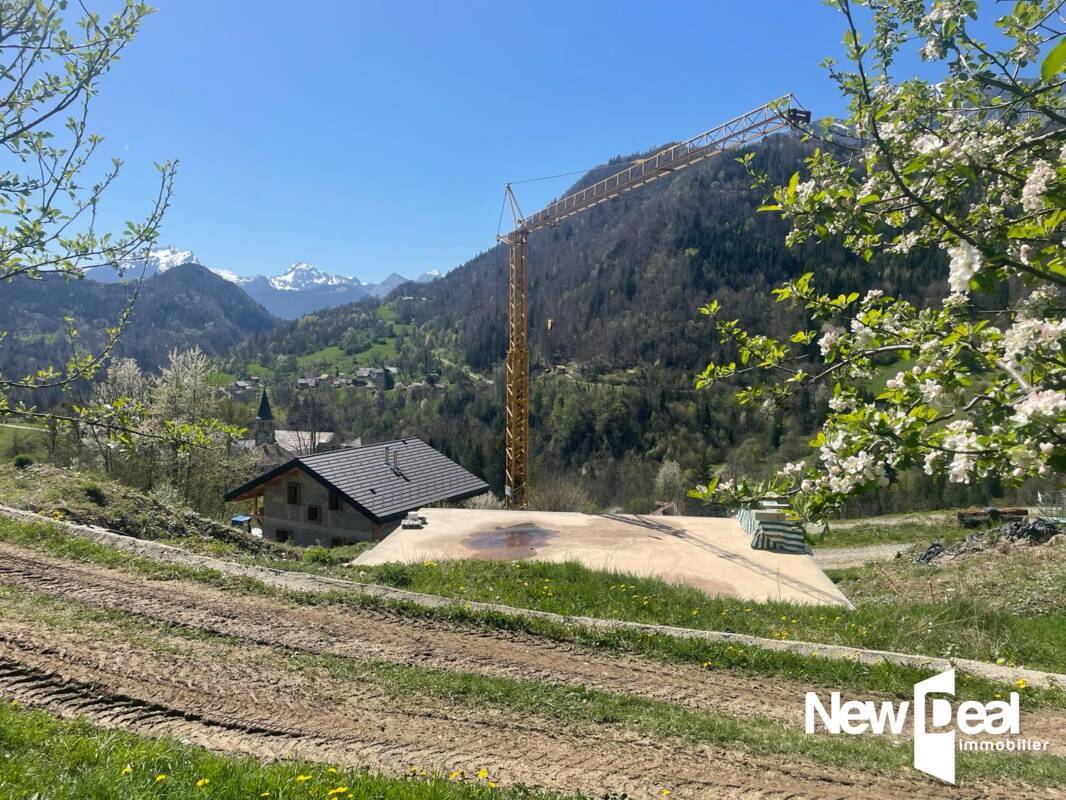 Terrain seul à Serraval en Haute-Savoie (74) de 970 m² à vendre au prix de 420000€ - 2