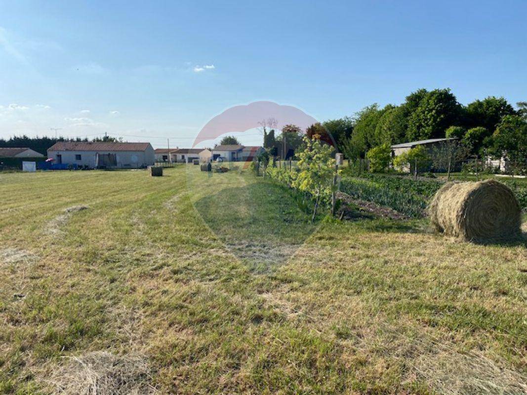 Terrain seul à Thénac en Charente-Maritime (17) de 621 m² à vendre au prix de 57785€ - 3