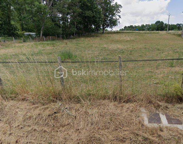 Terrain seul à Charbuy en Yonne (89) de 1333 m² à vendre au prix de 55000€ - 1