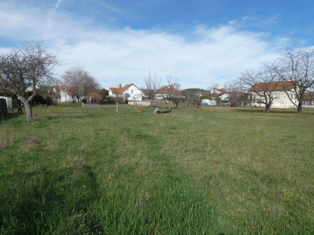 Terrain seul à Gannat en Allier (03) de 1414 m² à vendre au prix de 55000€ - 3
