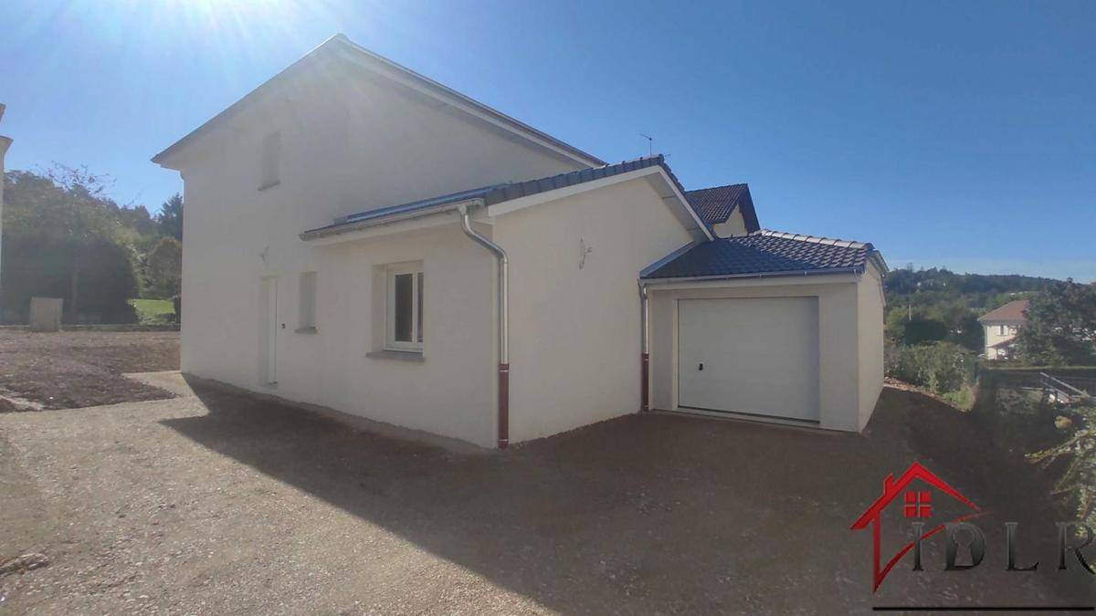 Programme terrain + maison à Oyonnax en Ain (01) de 113 m² à vendre au prix de 324000€ - 1