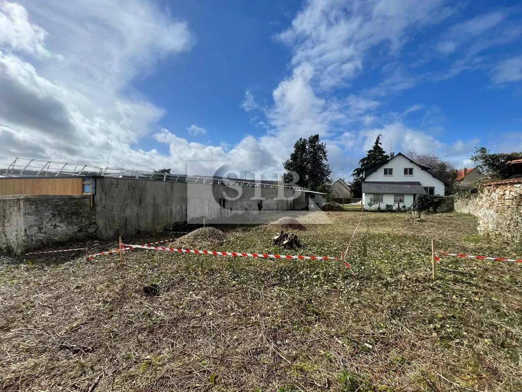 Terrain seul à La Ville-du-Bois en Essonne (91) de 261 m² à vendre au prix de 169800€ - 1