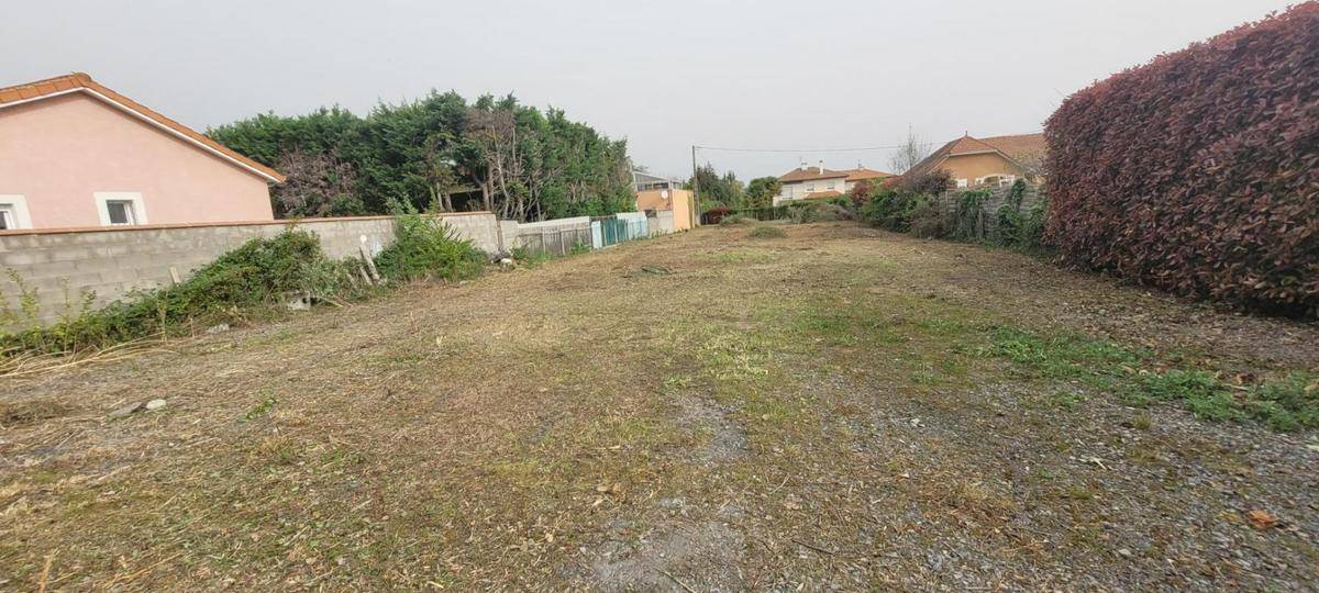 Terrain seul à Orleix en Hautes-Pyrénées (65) de 985 m² à vendre au prix de 58000€ - 1