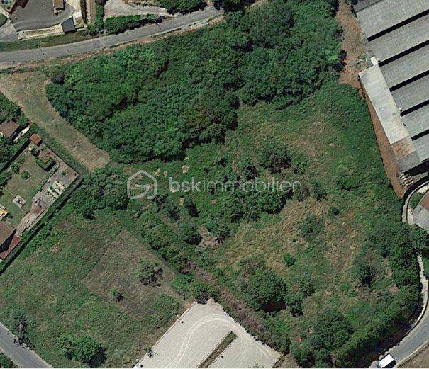 Terrain seul à Gannat en Allier (03) de 6230 m² à vendre au prix de 210000€