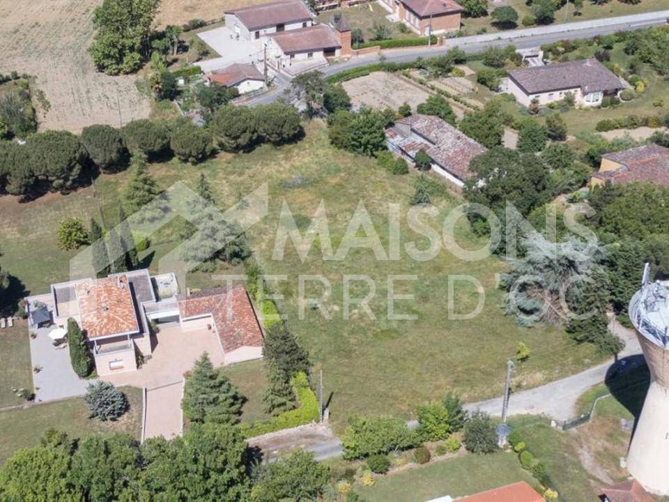 Terrain seul à Castelmaurou en Haute-Garonne (31) de 600 m² à vendre au prix de 180000€ - 1
