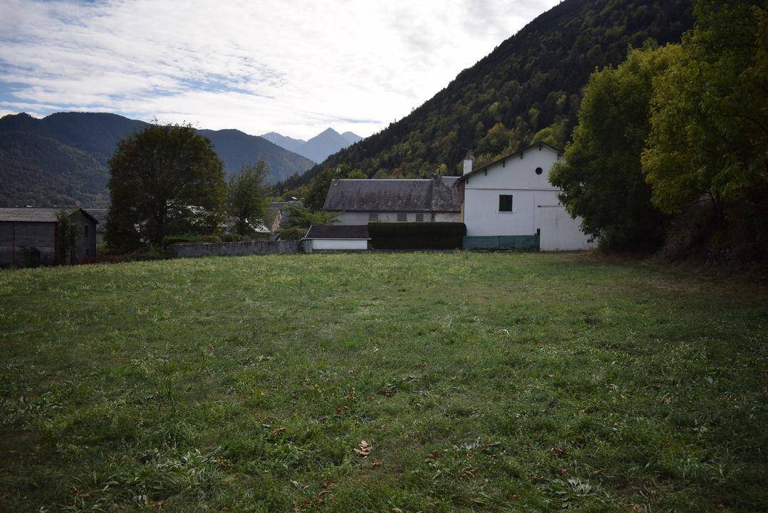 Terrain seul à Arreau en Hautes-Pyrénées (65) de 600 m² à vendre au prix de 66000€ - 2