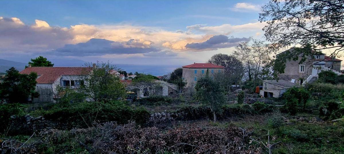 Terrain seul à Sari-Solenzara en Corse-du-Sud (2A) de 939 m² à vendre au prix de 220000€ - 1