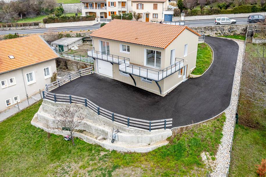 Programme terrain + maison à Brives-Charensac en Haute-Loire (43) de 156 m² à vendre au prix de 414996€ - 1