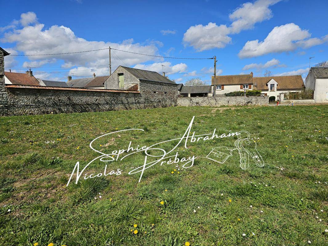 Terrain seul à Angerville en Essonne (91) de 728 m² à vendre au prix de 69990€ - 1