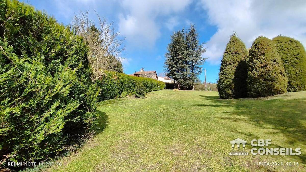 Terrain seul à Le Crest en Puy-de-Dôme (63) de 1150 m² à vendre au prix de 178000€ - 1