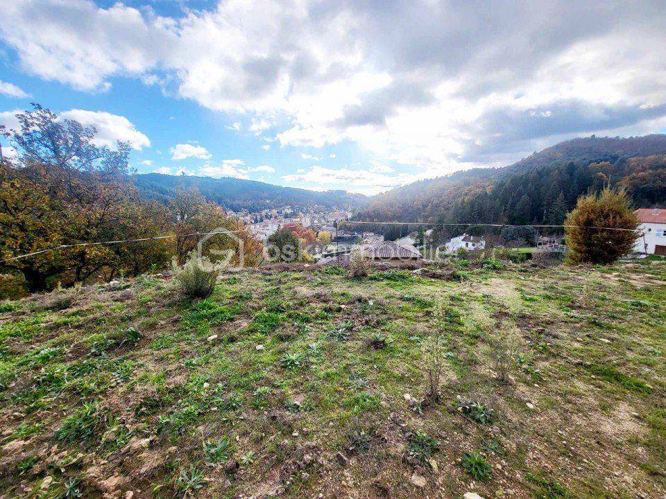 Terrain seul à Vals-les-Bains en Ardèche (07) de 2705 m² à vendre au prix de 98000€ - 2