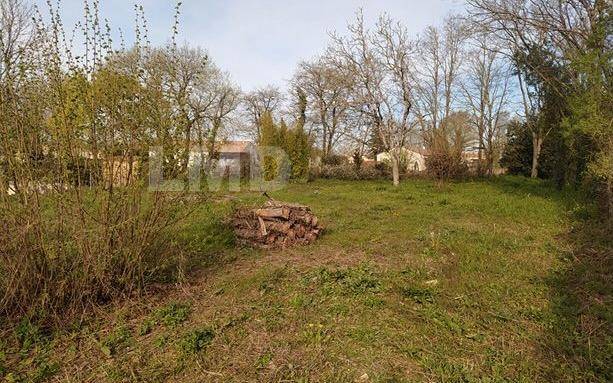 Terrain seul à Saint-Mard en Charente-Maritime (17) de 772 m² à vendre au prix de 54000€ - 2