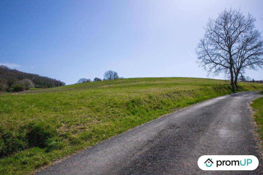 Terrain seul à Saint-Cyprien en Dordogne (24) de 3470 m² à vendre au prix de 46900€ - 2