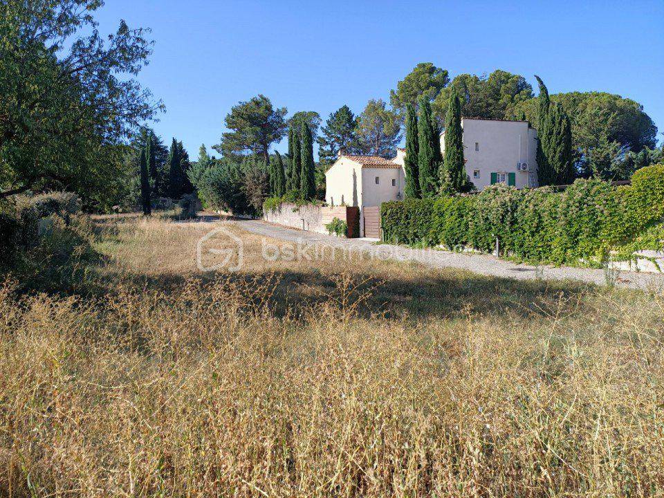 Terrain seul à Charleval en Bouches-du-Rhône (13) de 639 m² à vendre au prix de 179000€ - 3