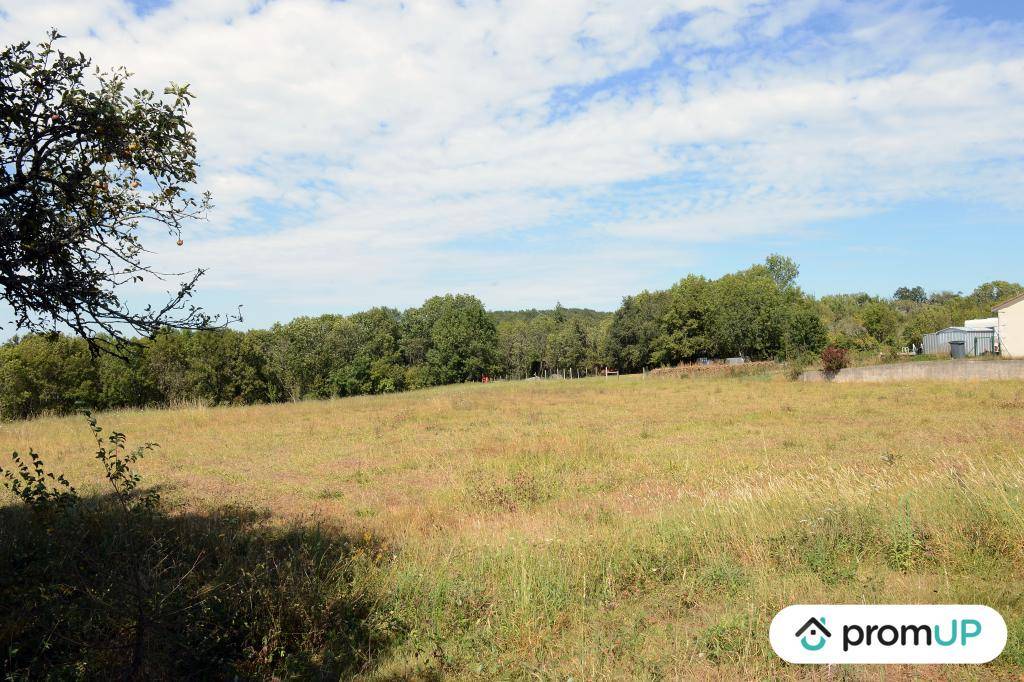 Terrain seul à Nontron en Dordogne (24) de 9582 m² à vendre au prix de 78000€ - 4