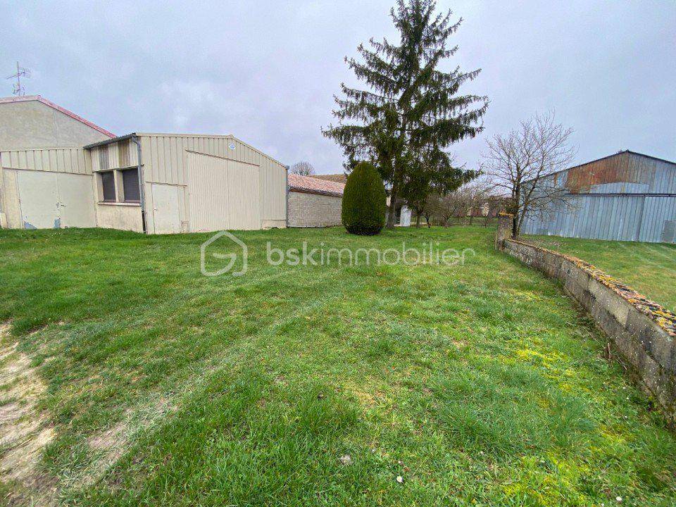 Terrain seul à Saint-Remy-sur-Bussy en Marne (51) de 755 m² à vendre au prix de 66000€ - 1
