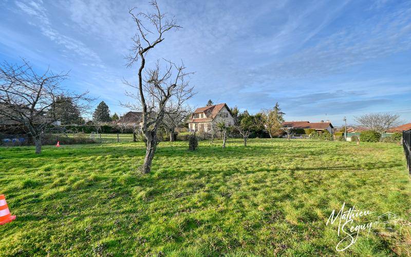 Terrain seul à La Tour-de-Salvagny en Rhône (69) de 803 m² à vendre au prix de 375000€ - 3