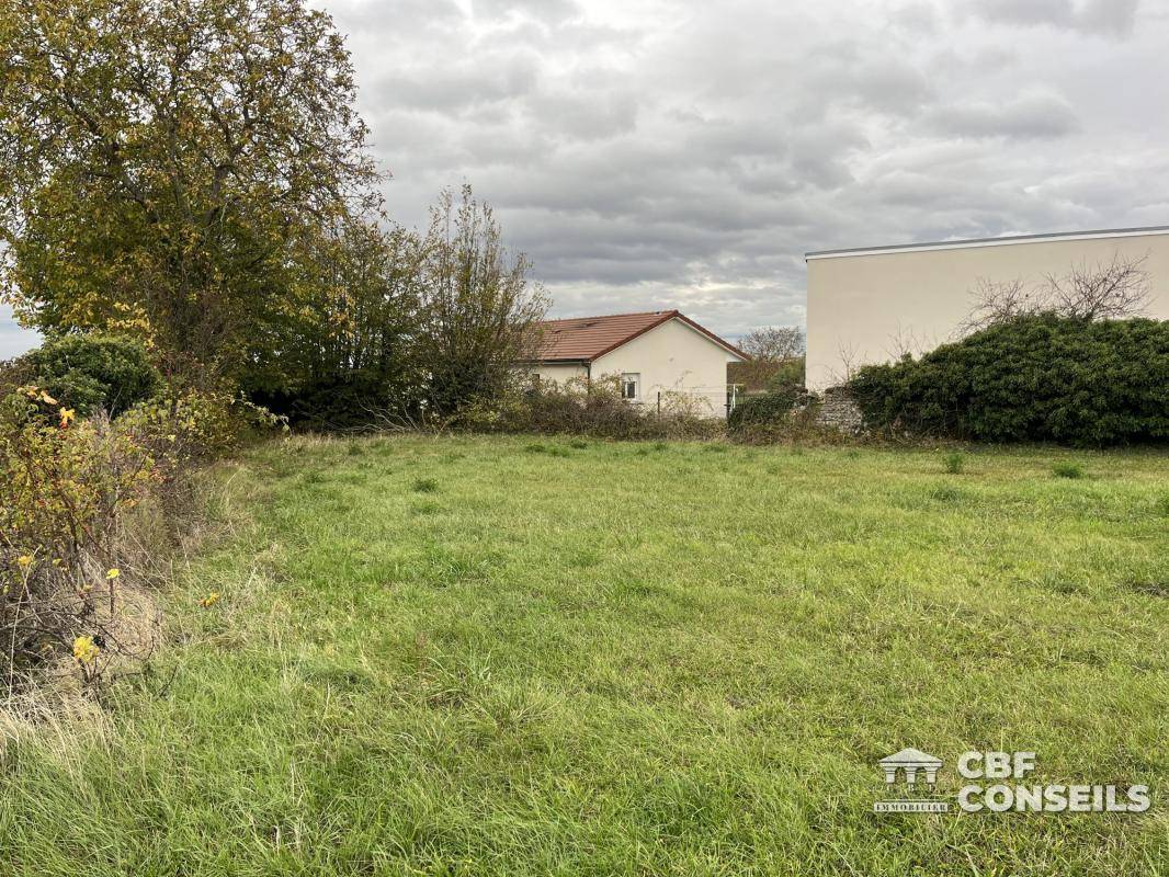 Terrain seul à Yssac-la-Tourette en Puy-de-Dôme (63) de 866 m² à vendre au prix de 74550€ - 3