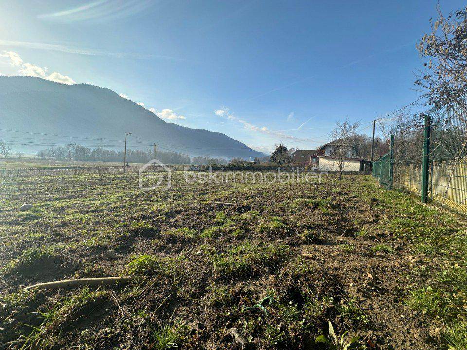 Terrain seul à Châteauneuf en Savoie (73) de 1090 m² à vendre au prix de 125000€ - 2