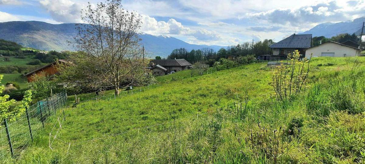 Terrain seul à Mercury en Savoie (73) de 617 m² à vendre au prix de 90000€ - 2