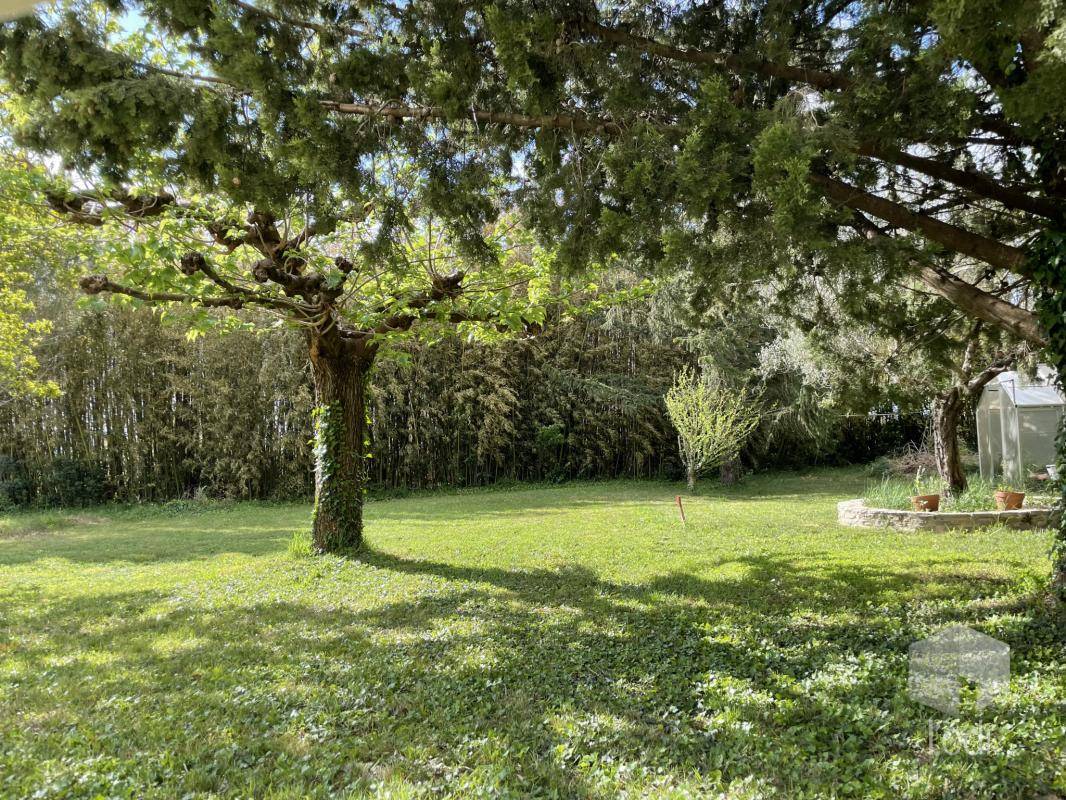Terrain seul à Saint-Marcel-lès-Sauzet en Drôme (26) de 570 m² à vendre au prix de 117000€ - 2