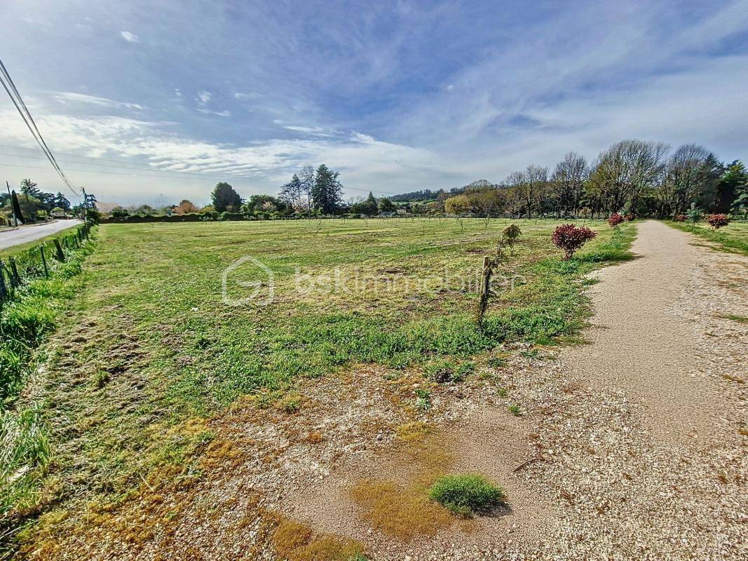 Terrain seul à Pineuilh en Gironde (33) de 13288 m² à vendre au prix de 359000€ - 2