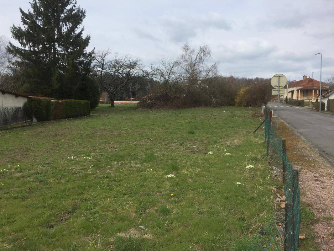Terrain seul à Montceau-les-Mines en Saône-et-Loire (71) de 839 m² à vendre au prix de 26000€