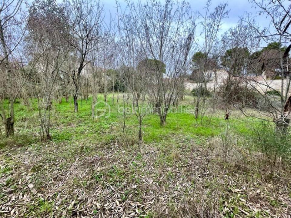 Terrain seul à Collias en Gard (30) de 824 m² à vendre au prix de 175000€ - 2