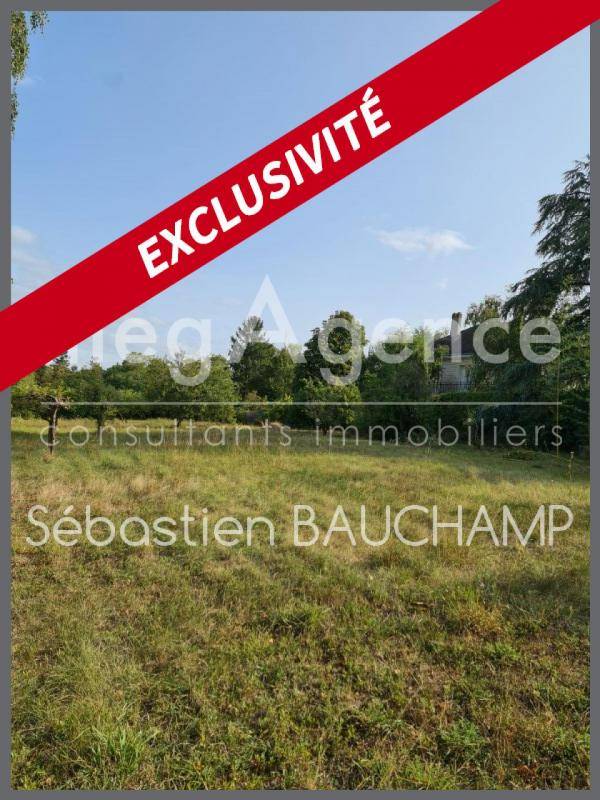 Terrain seul à Montmorillon en Vienne (86) de 2674 m² à vendre au prix de 46000€ - 1