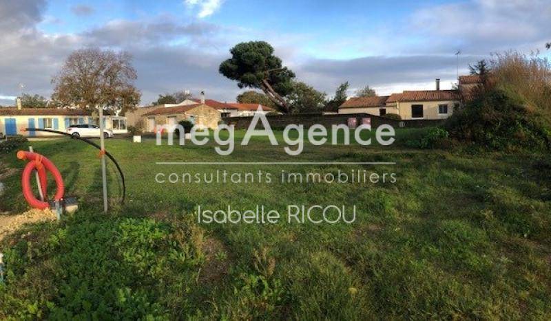 Terrain seul à Dolus-d'Oléron en Charente-Maritime (17) de 855 m² à vendre au prix de 260000€ - 1