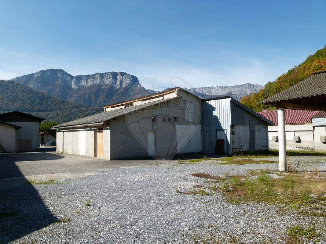 Terrain seul à Faverges-Seythenex en Haute-Savoie (74) de 4525 m² à vendre au prix de 550000€ - 3