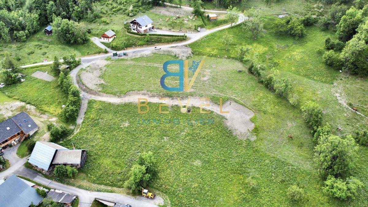 Terrain seul à Villarembert en Savoie (73) de 654 m² à vendre au prix de 176000€ - 4
