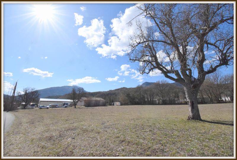 Terrain seul à Castellane en Alpes-de-Haute-Provence (04) de 3174 m² à vendre au prix de 225000€ - 3