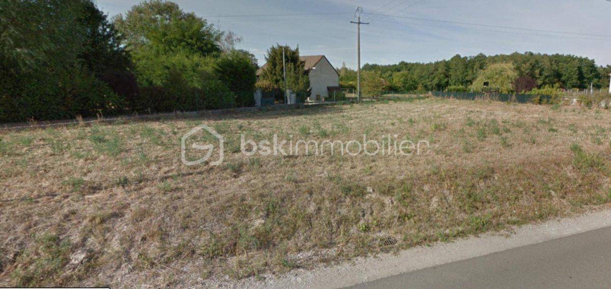 Terrain seul à Charbuy en Yonne (89) de 1223 m² à vendre au prix de 59500€ - 1