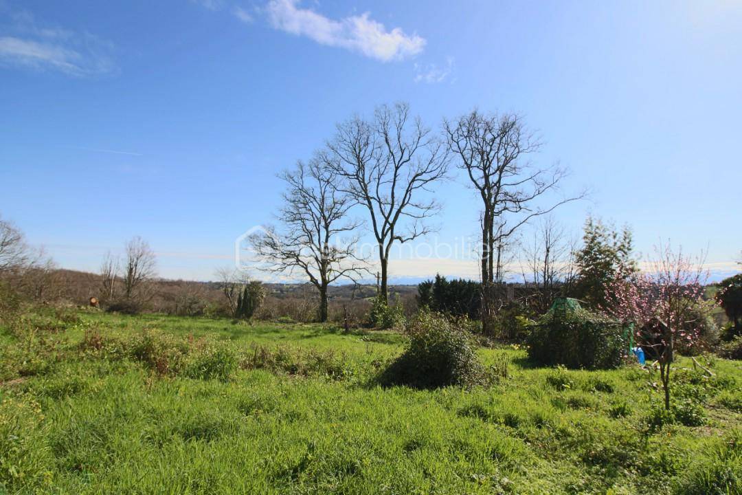 Terrain seul à Serres-Castet en Pyrénées-Atlantiques (64) de 1000 m² à vendre au prix de 95000€