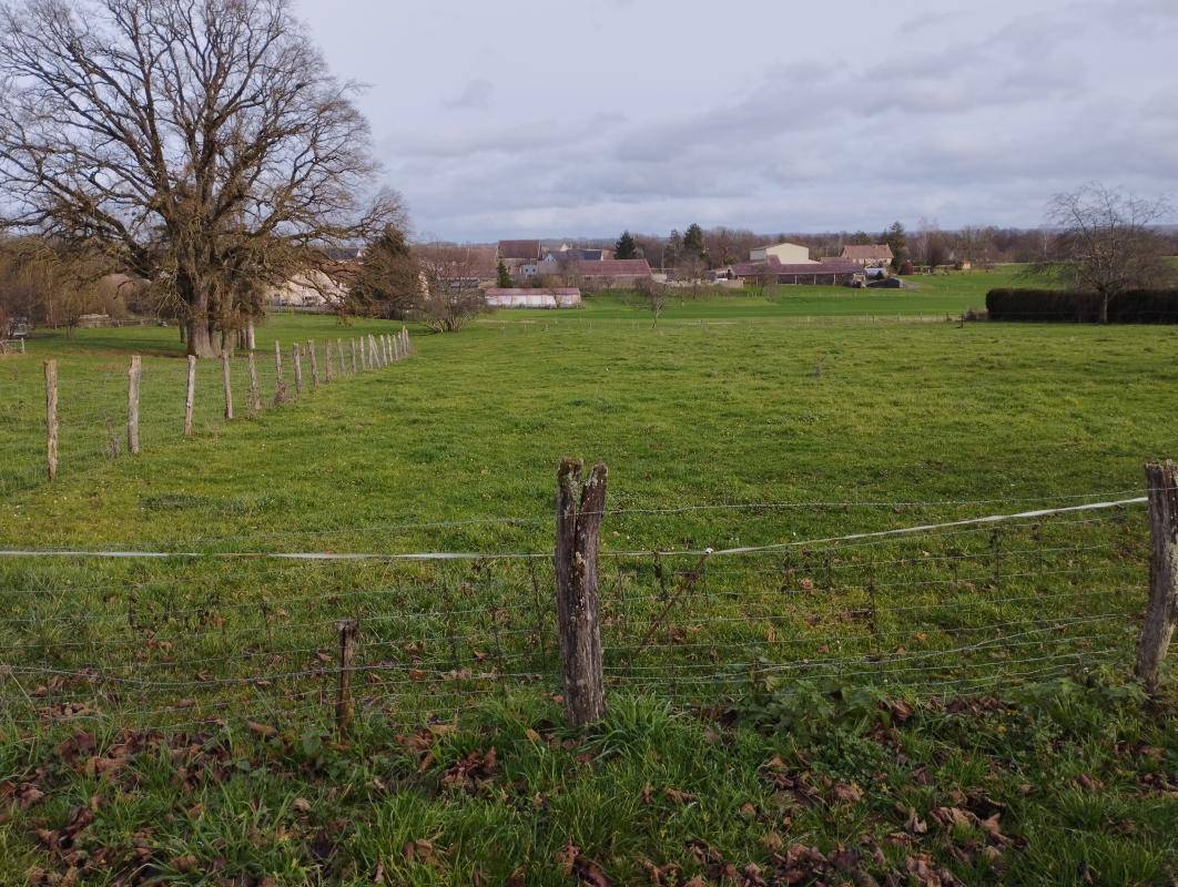 Terrain seul à La Villeneuve-Bellenoye-et-la-Maize en Haute-Saône (70) de 2400 m² à vendre au prix de 78480€ - 1