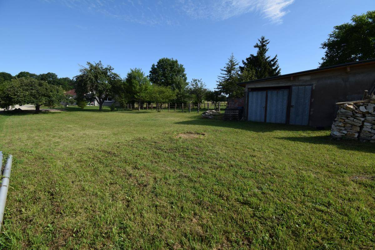 Terrain seul à Hugier en Haute-Saône (70) de 700 m² à vendre au prix de 41000€ - 2