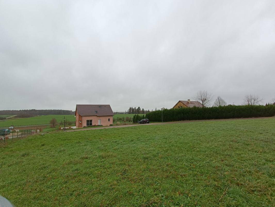 Terrain seul à Gray en Haute-Saône (70) de 1655 m² à vendre au prix de 54570€ - 4