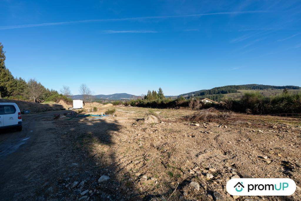 Terrain seul à Celles-sur-Durolle en Puy-de-Dôme (63) de 5960 m² à vendre au prix de 84000€ - 4