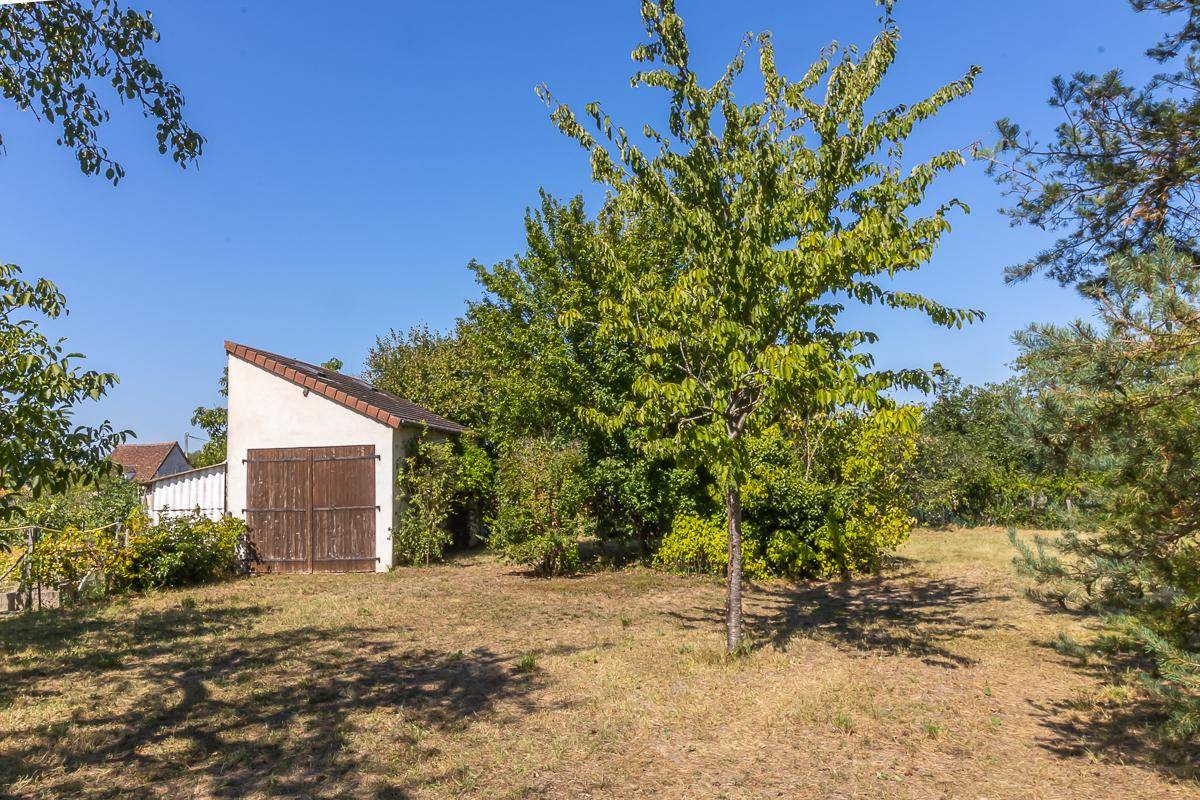 Terrain seul à Chabris en Indre (36) de 1763 m² à vendre au prix de 58900€ - 3