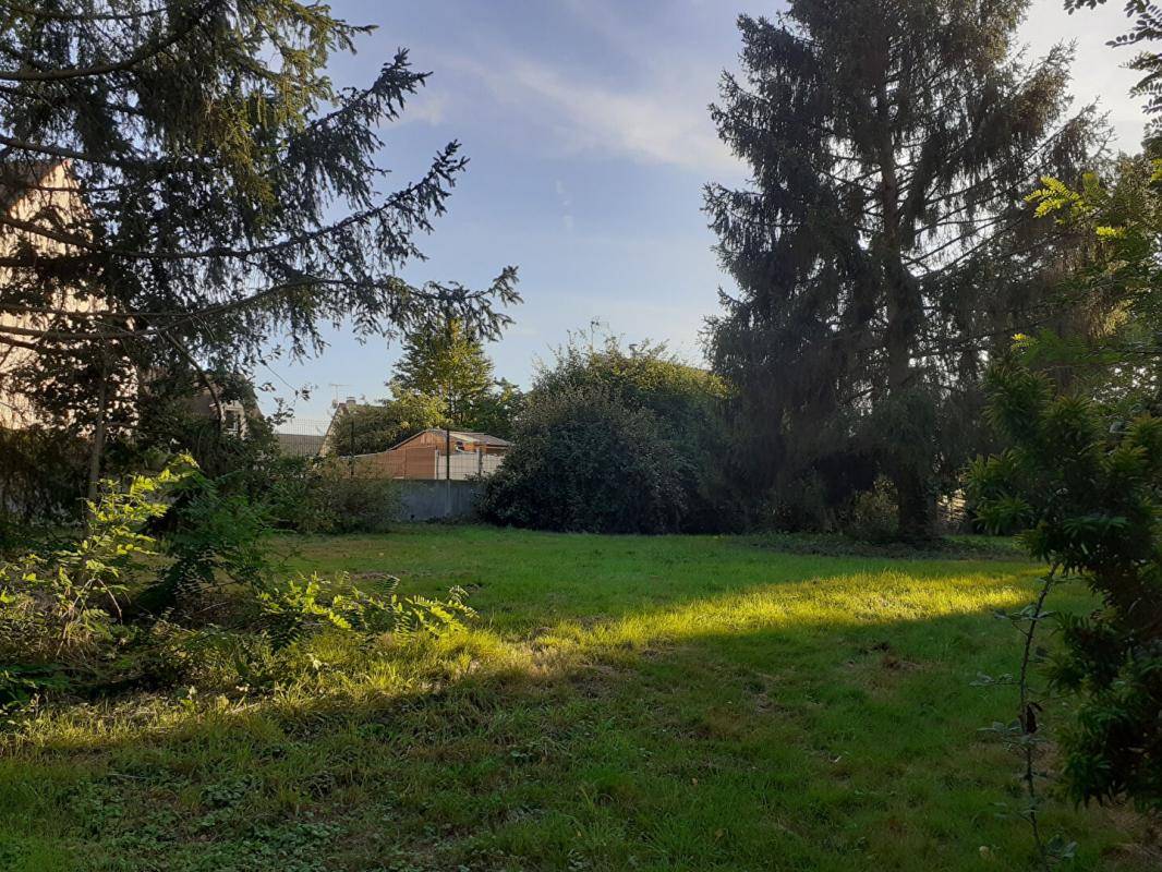 Terrain seul à Coulaines en Sarthe (72) de 1095 m² à vendre au prix de 151500€ - 2