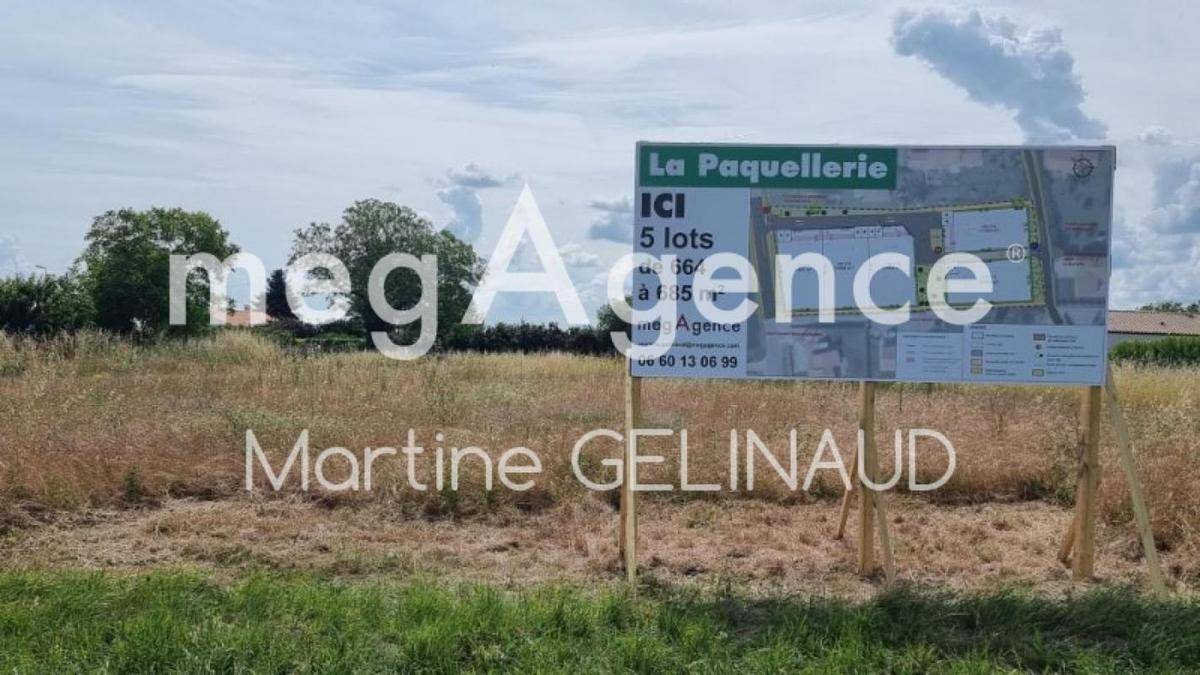 Terrain seul à Préguillac en Charente-Maritime (17) de 684 m² à vendre au prix de 58500€ - 1