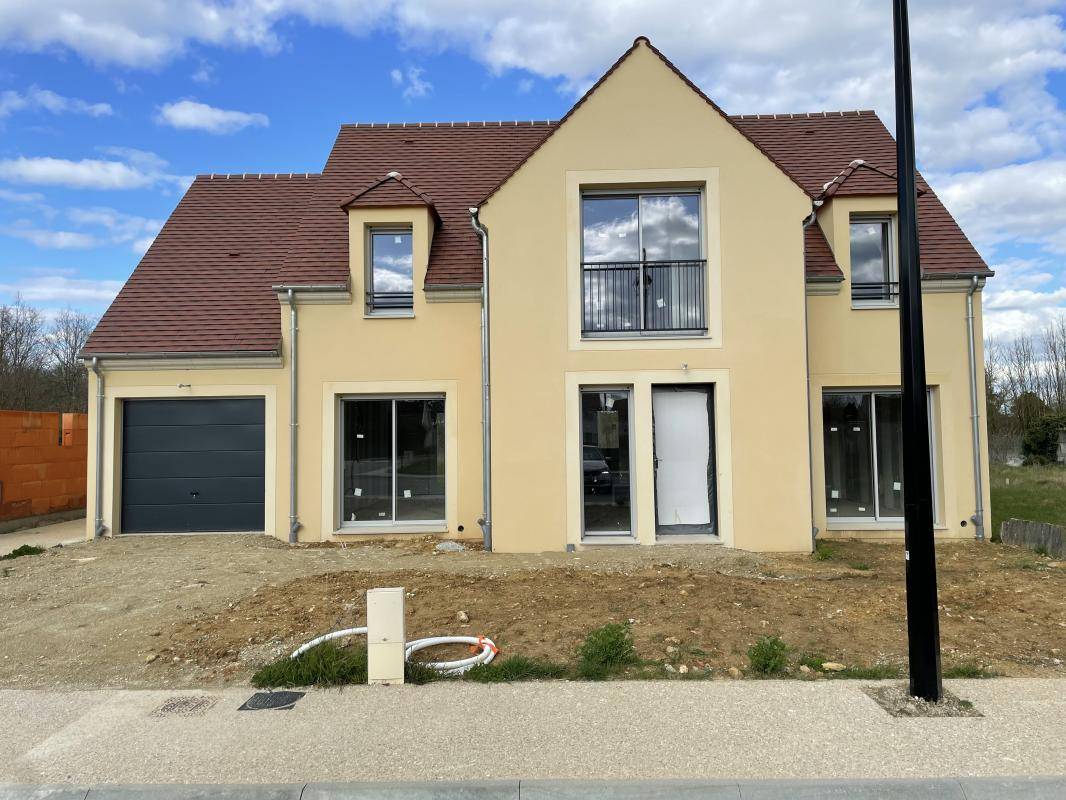 Programme terrain + maison à Château-Thierry en Aisne (02) de 400 m² à vendre au prix de 202000€ - 1