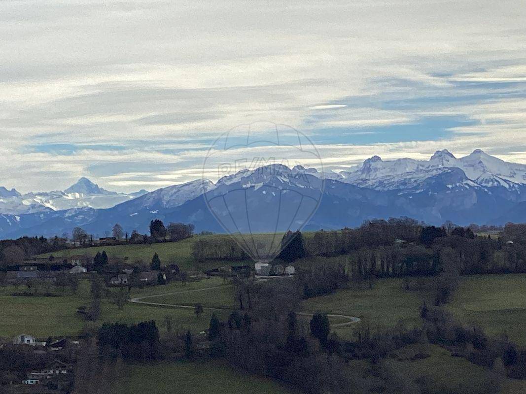 Terrain seul à La Muraz en Haute-Savoie (74) de 3480 m² à vendre au prix de 228500€ - 2