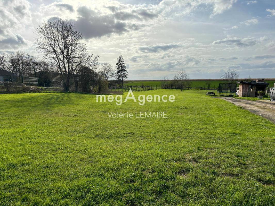 Terrain seul à Herleville en Somme (80) de 2262 m² à vendre au prix de 54000€ - 1
