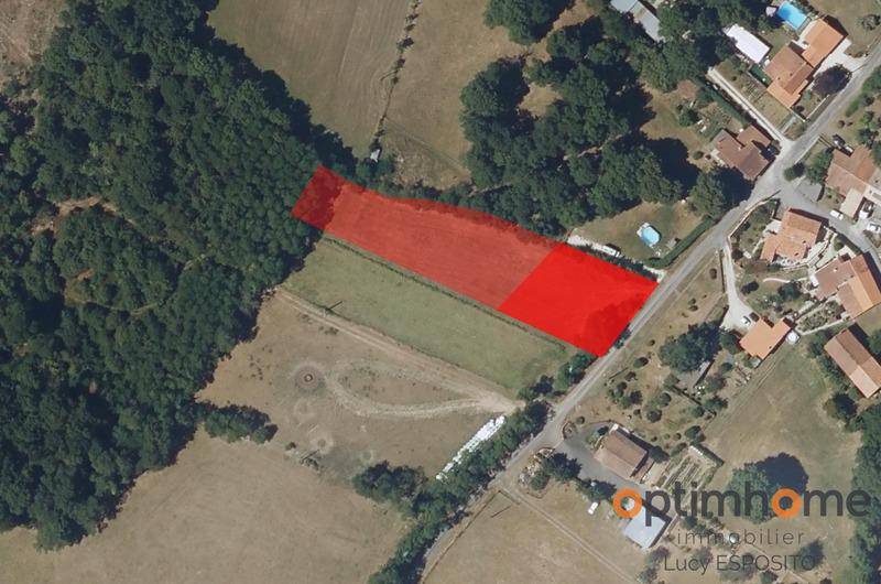 Terrain seul à Saint-Claud en Charente (16) de 2950 m² à vendre au prix de 23500€