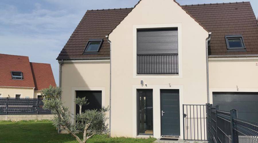 Programme terrain + maison à Neuville-en-Ferrain en Nord (59) de 380 m² à vendre au prix de 370000€ - 1